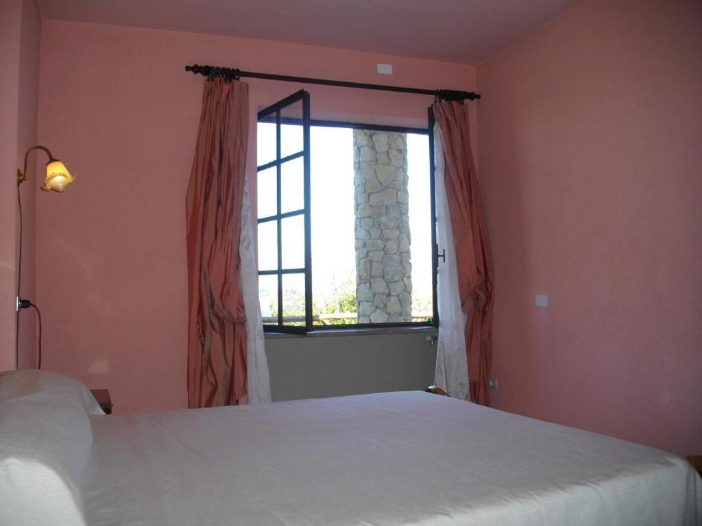 Vila La Martinella Canelli Pokoj fotografie